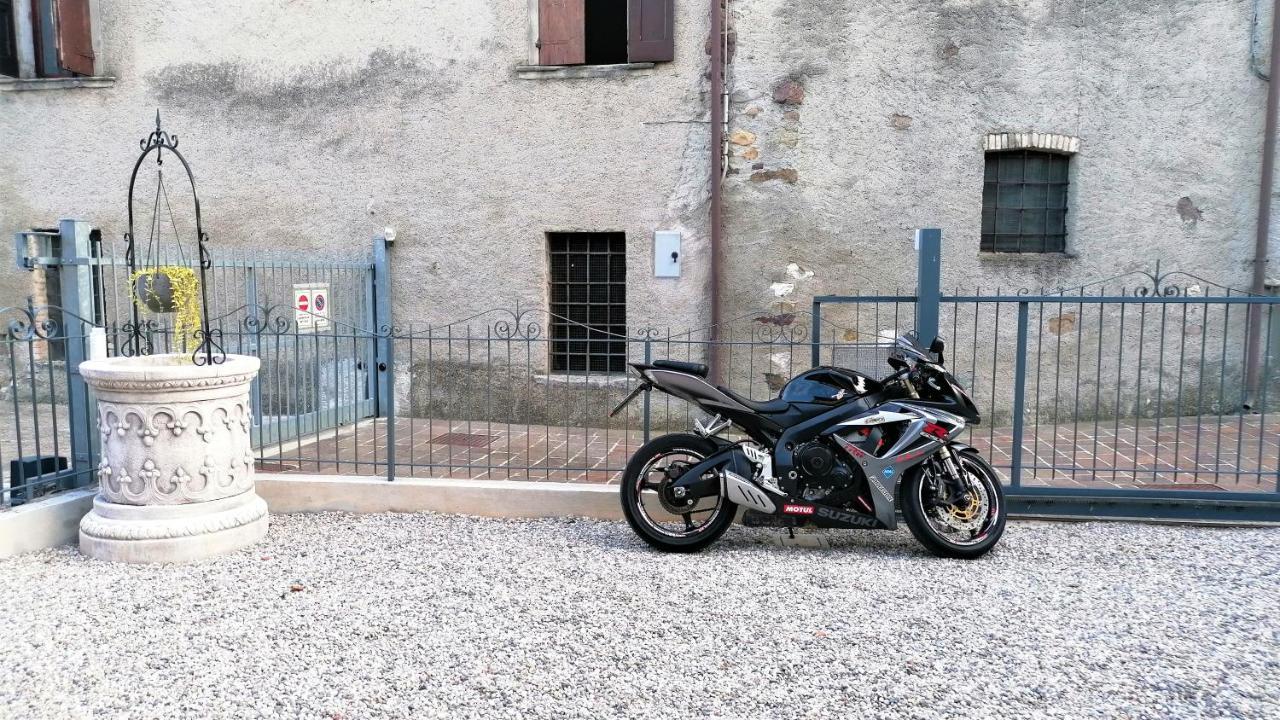 ホテル Residenza Al Castello Castellaro  エクステリア 写真