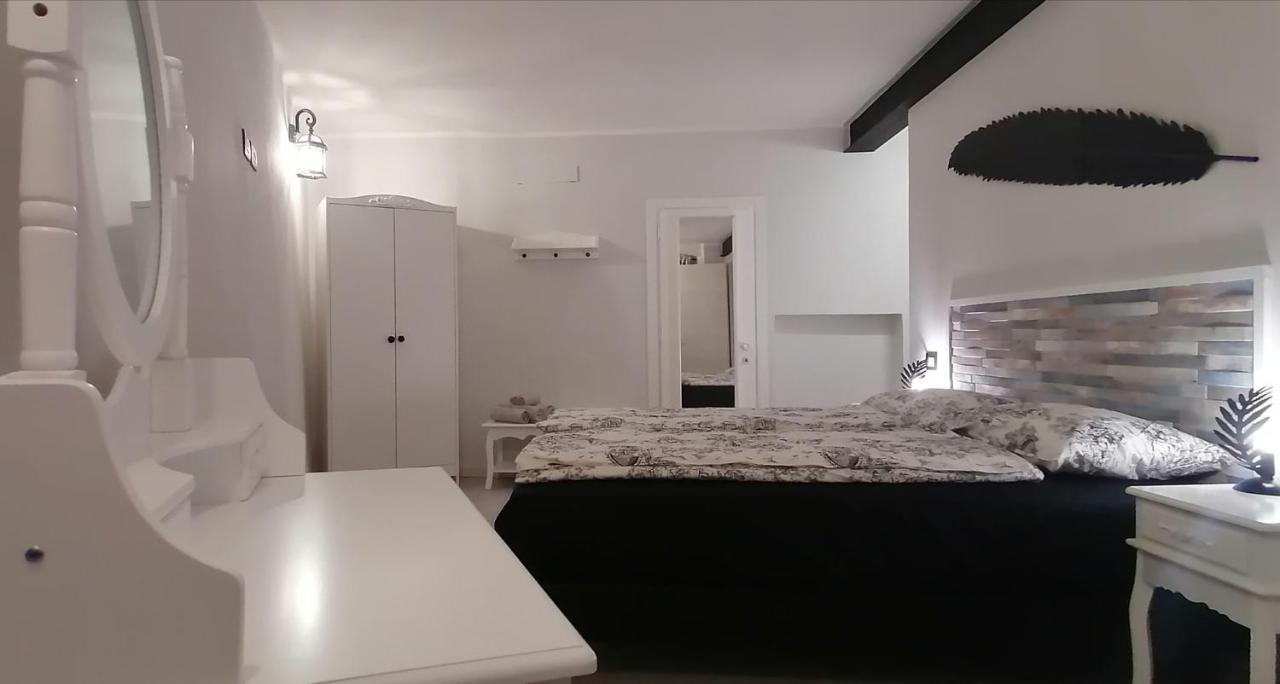 ホテル Residenza Al Castello Castellaro  エクステリア 写真